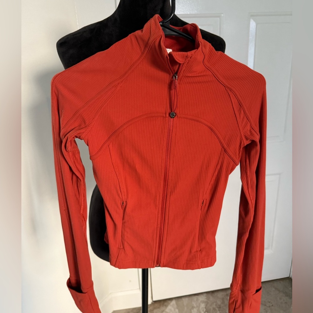 LULULEMON ribbed cropped define jacket